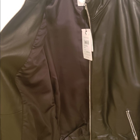 Leather jacket - Picture 3 of 7